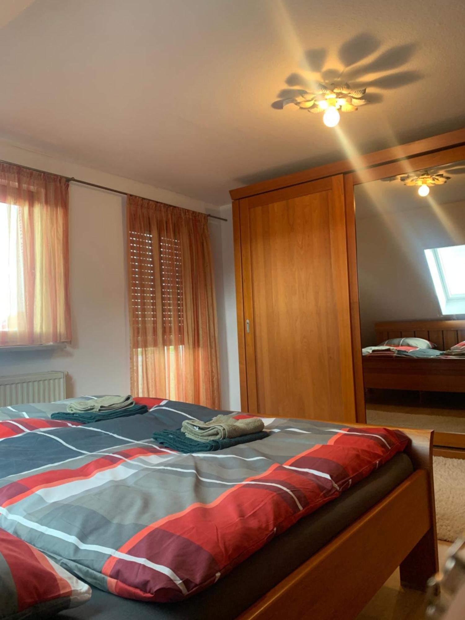 Sonniges Dachzimmer Фойхт Экстерьер фото